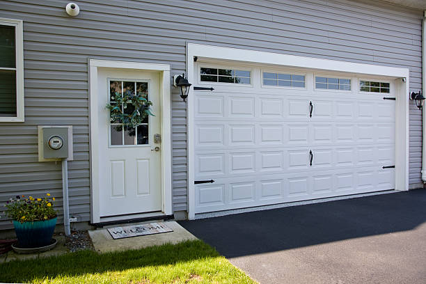 24/7 Emergency Garage Door Panel Replacement experts in Klickitat County County, WA